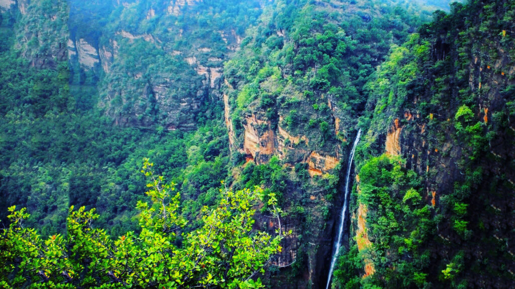 Best place of holidays Pachmarhi